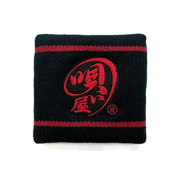 CR_wristband_01_e11e4557-b4e3-